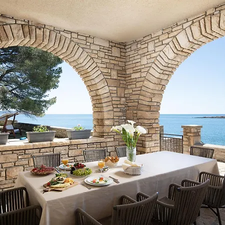 Primorka By Interhome Villa Pula