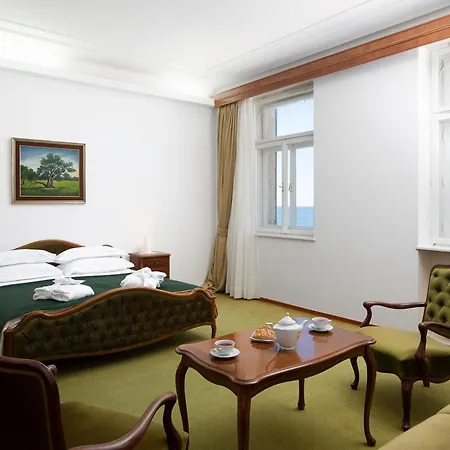 Villa Primorka By Interhome Pula