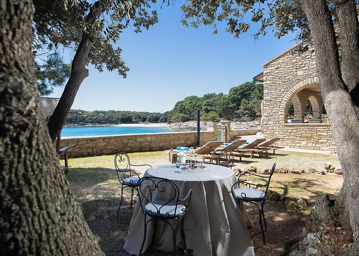 Primorka By Interhome Pula