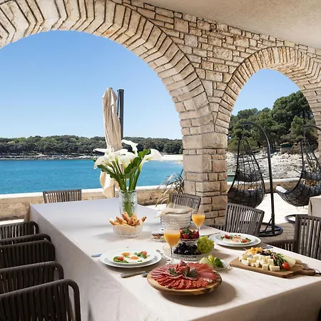 Primorka By Interhome *