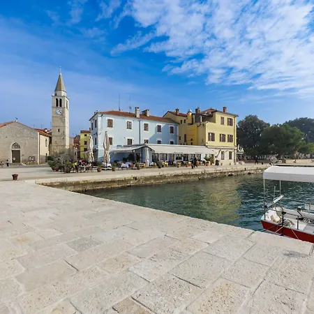 Primorka By Interhome *